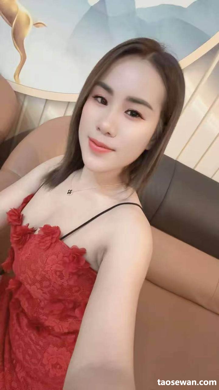 165053yr9xw9xopeovv80r.jpg